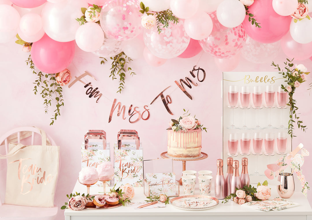 Bridal Shower Décor & Games