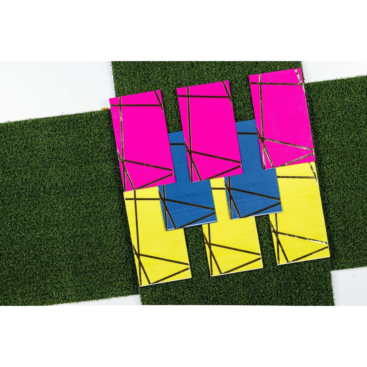 Enchante Collection Guest Napkin Set - Napkins -