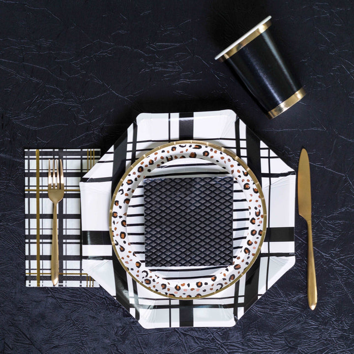 Femme Dinner Plate - Plates -